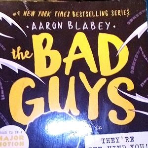 The Bad Guys in They're bee-hind you! - Aaron Blabey
